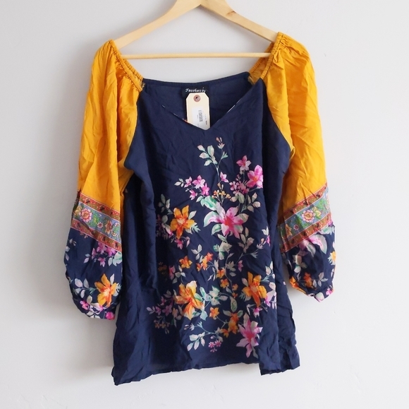 🆕🌿SUNDANCE CATALOG FLORAL TOP🌿 - Picture 2 of 10